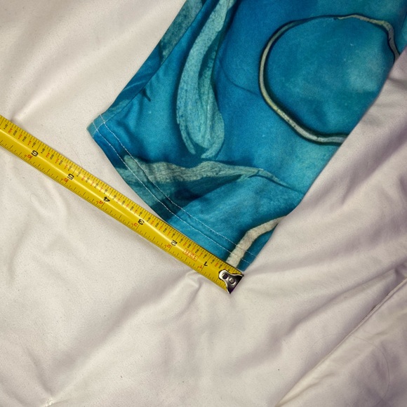 Blue and green abstract leggings - Picture 6 of 6